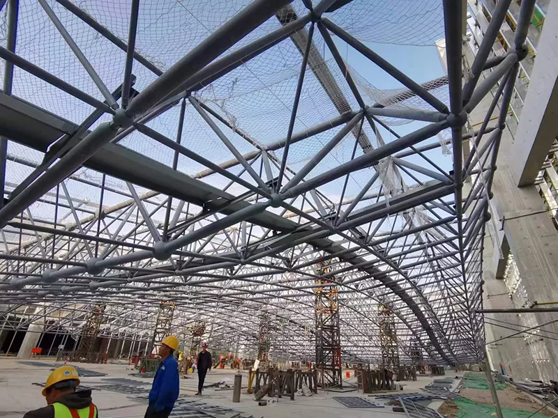 Планетариум със стоманена конструкция